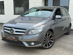 Grau Gebraucht 2011 Mercedes B180 Sport Van / Kleinbus | 9.900 € (Fairer Preis)