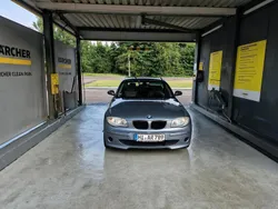 Grau Gebraucht 2005 BMW 116 Kleinwagen | 2.499 € (Fairer Preis)