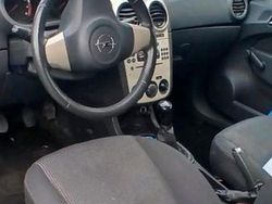 Weiß Gebraucht 2010 Opel Meriva Eco Van / Kleinbus | 2.200 €