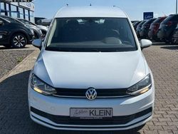 Weiß Gebraucht 2019 VW Touran Trendline Van / Kleinbus | 19.490 € (Guter Preis)