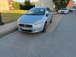 Silber Gebraucht 2006 Fiat Grande Punto Kleinwagen | 1.200 € (Fairer Preis)