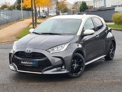 Grau Gebraucht 2020 Toyota Yaris Hybrid Style Kleinwagen | 18.750 € (Fairer Preis)