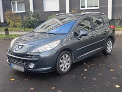 Grau Gebraucht 2008 Peugeot 207 Kombi | 1.650 € (Superpreis)