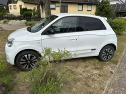 Weiß Gebraucht 2022 Renault Twingo Techno Kleinwagen | 12.500 € (Guter Preis)
