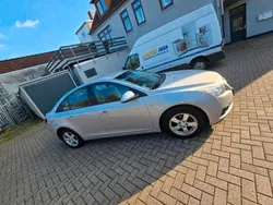 Silber Gebraucht 2009 Chevrolet Cruze Limousine | 4.399 €