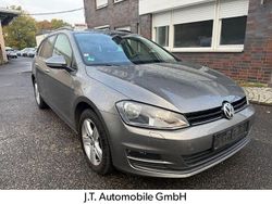 Grau Gebraucht 2015 VW Golf VII Comfortline Limousine | 8.999 € (Superpreis)