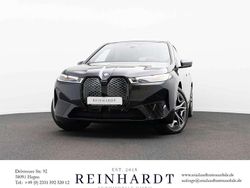 Sophistograu brillanteffekt metalli Gebraucht 2023 BMW iX Sport Line SUV | 53.775 € (Fairer Preis)