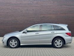 Silber Gebraucht 2007 Mercedes R500 Van / Kleinbus | 15.900 € (Teuer)