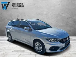 Silber Gebraucht 2016 Fiat Tipo Easy Kombi | 8.499 € (Guter Preis)