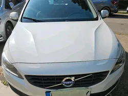 Weiß Gebraucht 2016 Volvo V60 Kombi | 10.750 € (Fairer Preis)