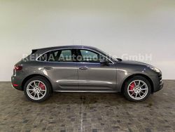 Grau Gebraucht 2015 Porsche Macan Turbo SUV | 23.890 € (Fairer Preis)