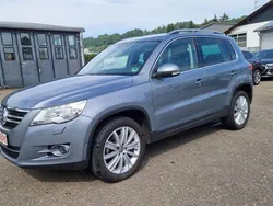 Grau Gebraucht 2010 VW Tiguan Team SUV | 9.990 € (Fairer Preis)