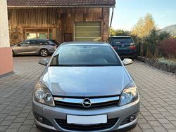 Silber Gebraucht 2005 Opel Astra GTC Coupé | 3.500 € (Fairer Preis)