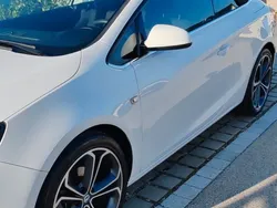 Weiß Gebraucht 2015 Opel Cascada Innovation Cabrio | 14.599 € (Fairer Preis)