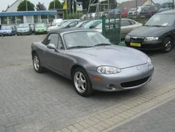 Grau metallic Gebraucht 2002 Mazda MX5 Cabrio | 4.490 € (Guter Preis)