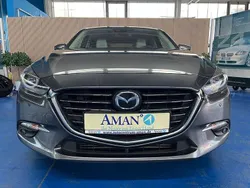 Grau Gebraucht 2018 Mazda 3 Sports-Line Limousine | 10.499 € (Fairer Preis)