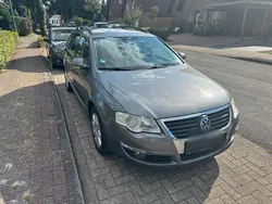 Grau Gebraucht 2007 VW Passat Kombi | 3.200 € (Etwas zu teuer)