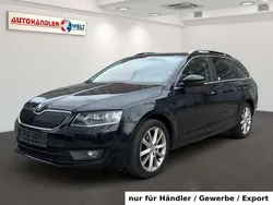 Schwarz Gebraucht 2013 Skoda Octavia Kombi | 8.999 € (Superpreis)