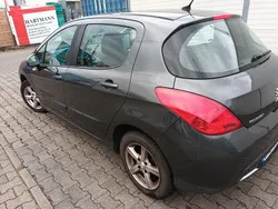 Grau Gebraucht 2010 Peugeot 308 Tendance Kombi | 3.999 € (Teuer)