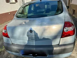 Andere farben Gebraucht 2005 Renault Mégane II Limousine | 800 € (Superpreis)