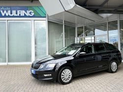 Schwarz Gebraucht 2017 Skoda Octavia Ambition Kombi | 14.890 € (Fairer Preis)