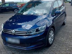Blau Gebraucht 2020 VW Touran Comfortline Van / Kleinbus | 19.000 € (Guter Preis)