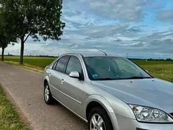 Silber Gebraucht 2002 Ford Mondeo Limousine | 1.900 € (Etwas zu teuer)