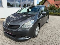 Grau Gebraucht 2011 Toyota Verso Edition Van / Kleinbus | 7.500 € (Fairer Preis)