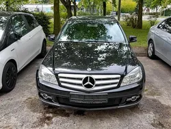 Schwarz Gebraucht 2009 Mercedes C180 Limousine | 7.200 € (Fairer Preis)