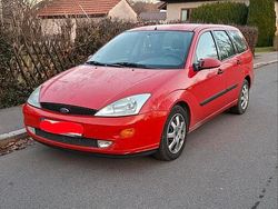 Rot Gebraucht 1999 Ford Focus Kombi | 1.350 € (Fairer Preis)