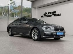 Grau Gebraucht 2016 BMW 750L Sport Line Limousine | 28.990 € (Fairer Preis)