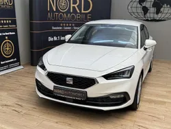 Candy weiss Gebraucht 2022 Seat Leon Style Kombi | 16.699 € (Fairer Preis)