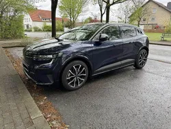 Blau Gebraucht 2022 Renault Mégane Komfort Limousine | 26.900 € (Guter Preis)