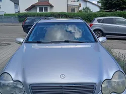 Silber Gebraucht 2001 Mercedes C200 Classic Kombi | 1.800 € (Fairer Preis)