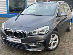 Grau Gebraucht 2020 BMW 220 Gran Tourer Luxury Line Van / Kleinbus | 20.950 € (Fairer Preis)