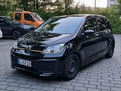 Schwarz Gebraucht 2018 VW up! Kleinwagen | 5.499 € (Fairer Preis)