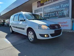 Weiß Gebraucht 2009 Dacia Logan MCV Lauréate Kombi | 3.990 € (Teuer)