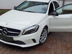 Weiß Gebraucht 2017 Mercedes A180 Limousine | 12.999 € (Fairer Preis)