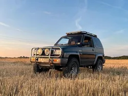 Grau Gebraucht 1993 Daihatsu Rocky SUV | 8.500 €