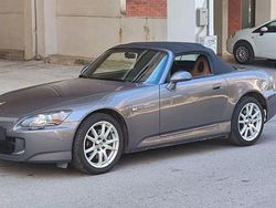Grau Gebraucht 2005 Honda S 2000 S Cabrio | 38.000 €