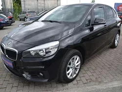 Schwarz Gebraucht 2018 BMW 216 Active Tourer Advantage Van / Kleinbus | 12.980 € (Fairer Preis)
