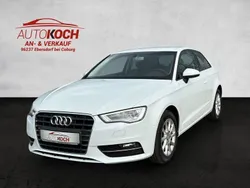 Weiß Gebraucht 2016 Audi A3 Attraction Limousine | 13.900 € (Fairer Preis)