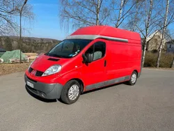 Rot Gebraucht 2010 Renault Traffic Van / Kleinbus | 8.500 €