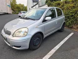 Silber Gebraucht 2005 Toyota Yaris Kleinwagen | 1.590 € (Guter Preis)