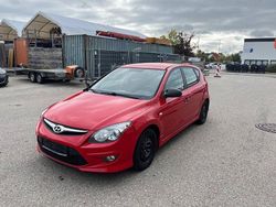 Rot Gebraucht 2010 Hyundai i30 Comfort Limousine | 2.999 € (Guter Preis)