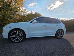 Weiß Gebraucht 2012 Porsche Cayenne SUV | 29.999 € (Fairer Preis)