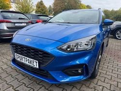 Blau Gebraucht 2021 Ford Focus ST-Line Limousine | 19.900 € (Fairer Preis)