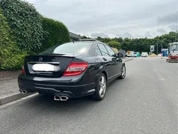 Schwarz Gebraucht 2007 Mercedes 320 Limousine | 6.800 €