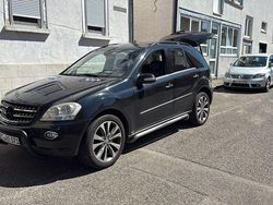 Schwarz Gebraucht 2005 Mercedes ML320 SUV | 7.000 € (Fairer Preis)
