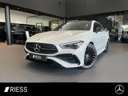 Weiss Gebraucht 2025 Mercedes CLA220 AMG Limousine | 48.800 €
